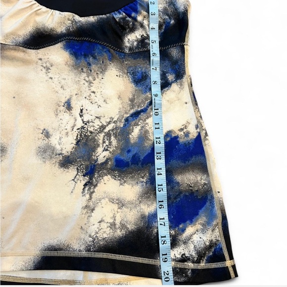 Lululemon Blue and Black Women's Strappy Workout Tank Top - Picture 5 of 5